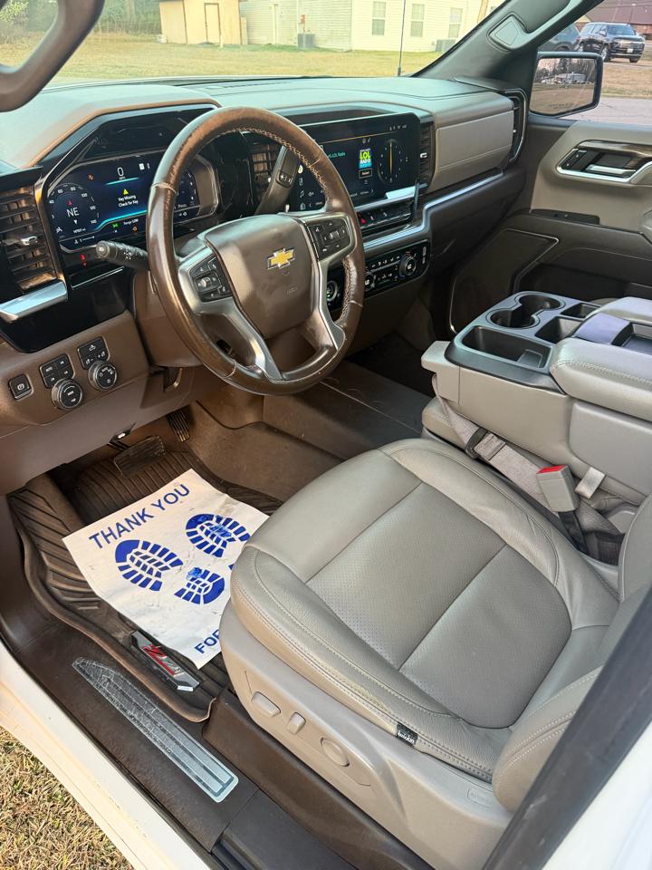 Chevrolet Silverado 1500 LT Z71 Crew Cab 4WD 2022