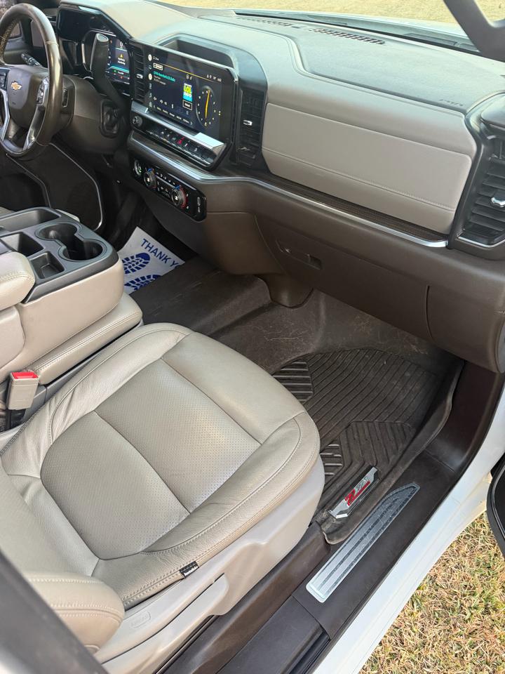 Chevrolet Silverado 1500 LT Z71 Crew Cab 4WD 2022