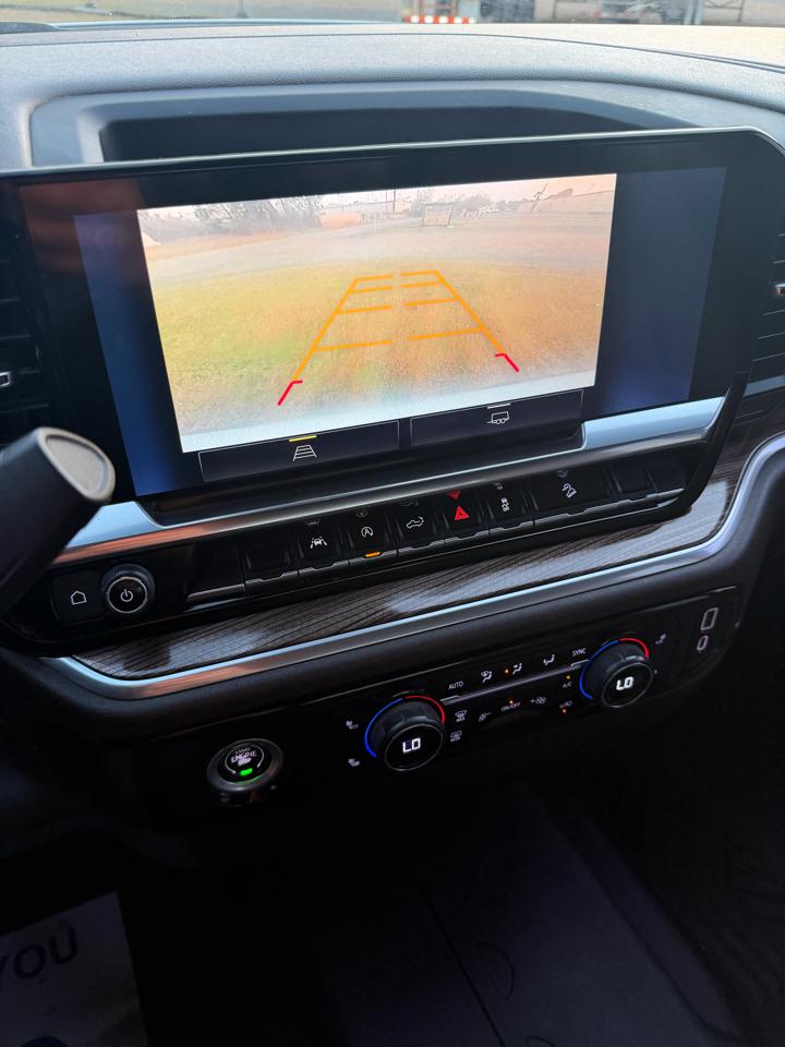 Chevrolet Silverado 1500 LT Z71 Crew Cab 4WD 2022