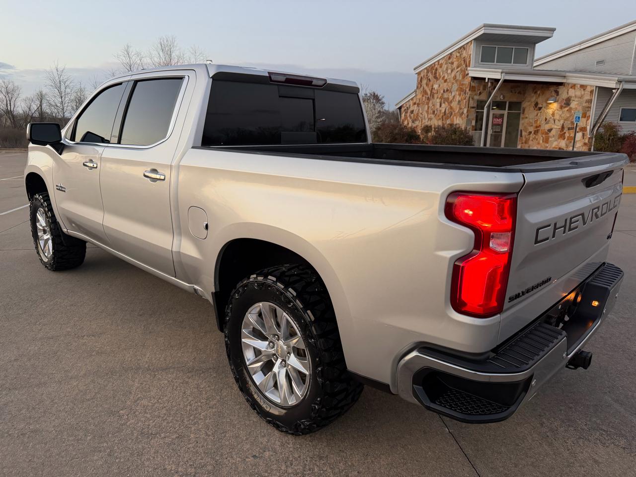 Chevrolet Silverado 1500 LTZ Z71 Crew Cab 4WD 2020