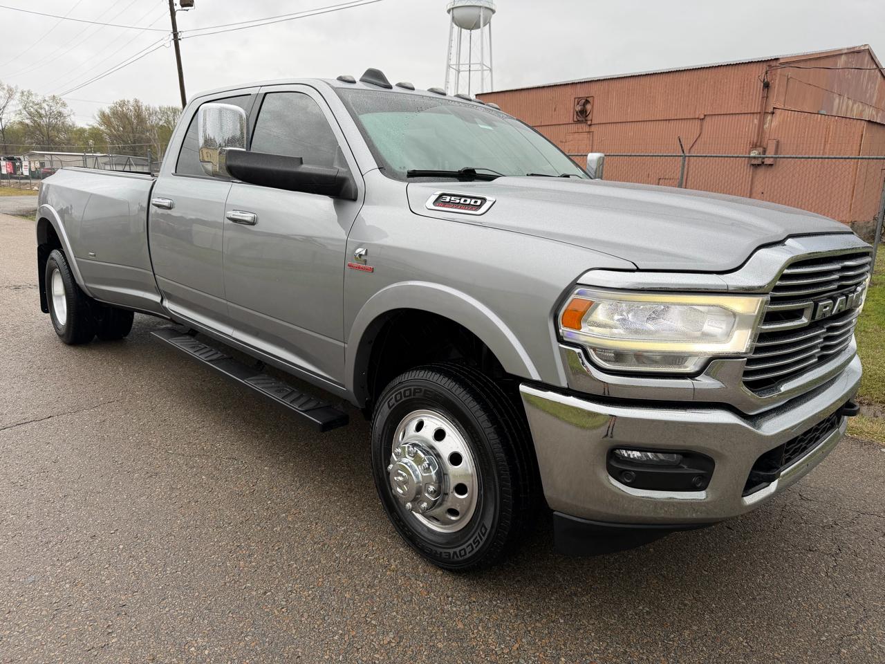 RAM 3500 Laramie Crew Cab 4WD 2019