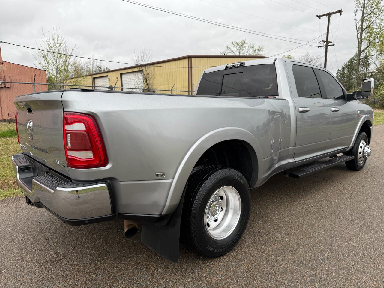 RAM 3500 Laramie Crew Cab 4WD 2019
