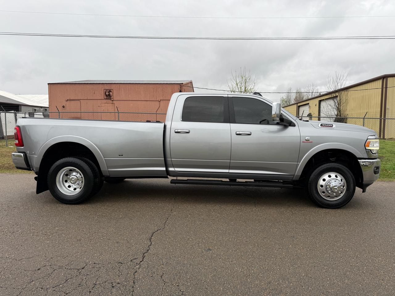 RAM 3500 Laramie Crew Cab 4WD 2019