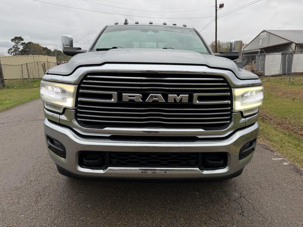 RAM 3500 Laramie Crew Cab 4WD 2019