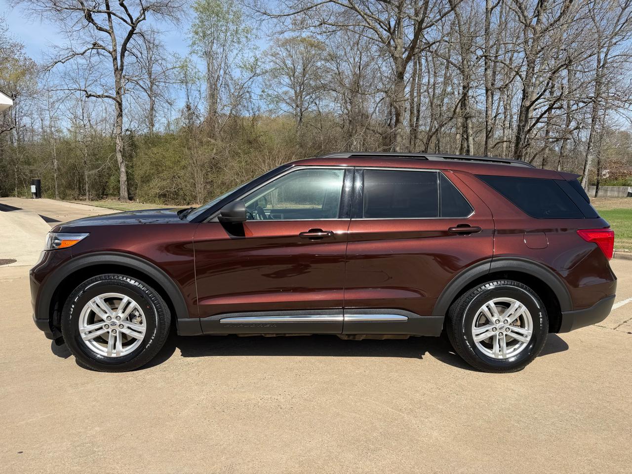 Ford Explorer XLT 4D SUV RWD 2020