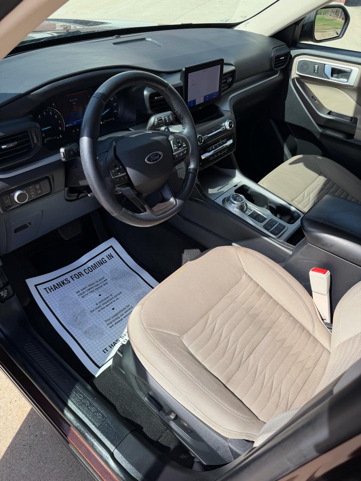 Ford Explorer XLT 4D SUV RWD 2020