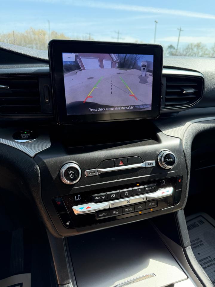 Ford Explorer XLT 4D SUV RWD 2020