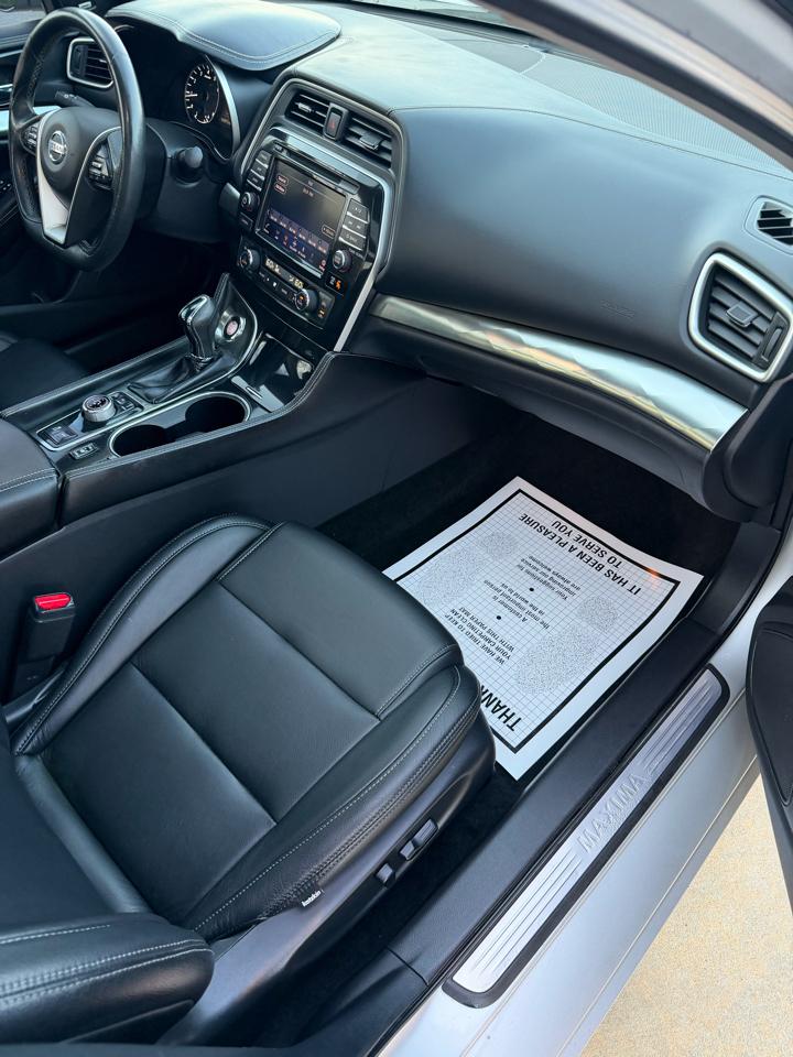 Nissan Maxima SL 3.5L 2019