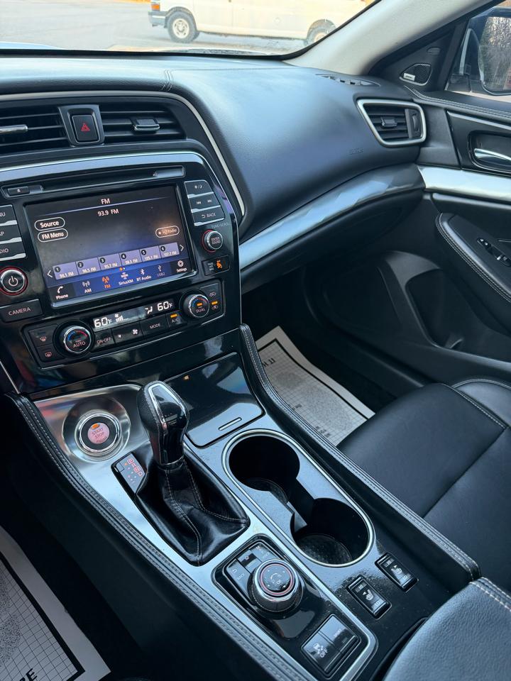 Nissan Maxima SL 3.5L 2019