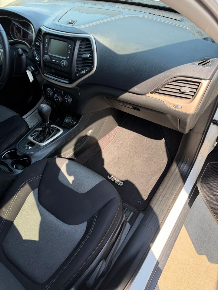 Jeep Cherokee Altitude FWD 2016