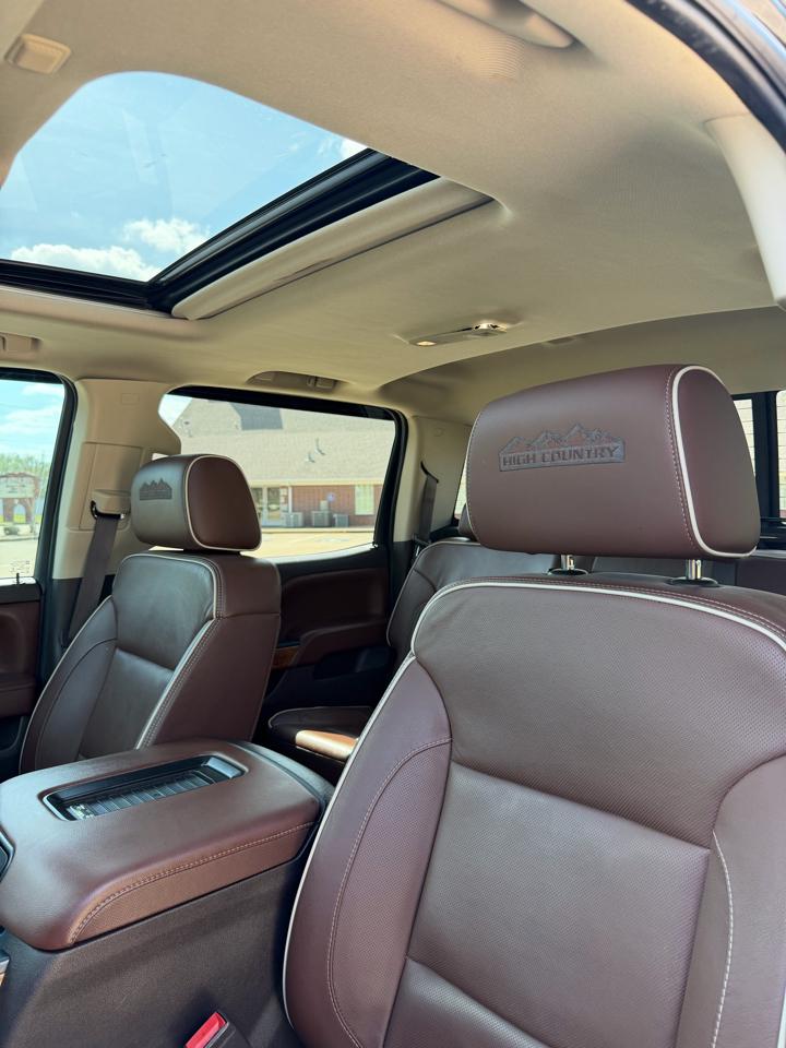 Chevrolet Silverado 1500 High Country Crew Cab 4WD 2016