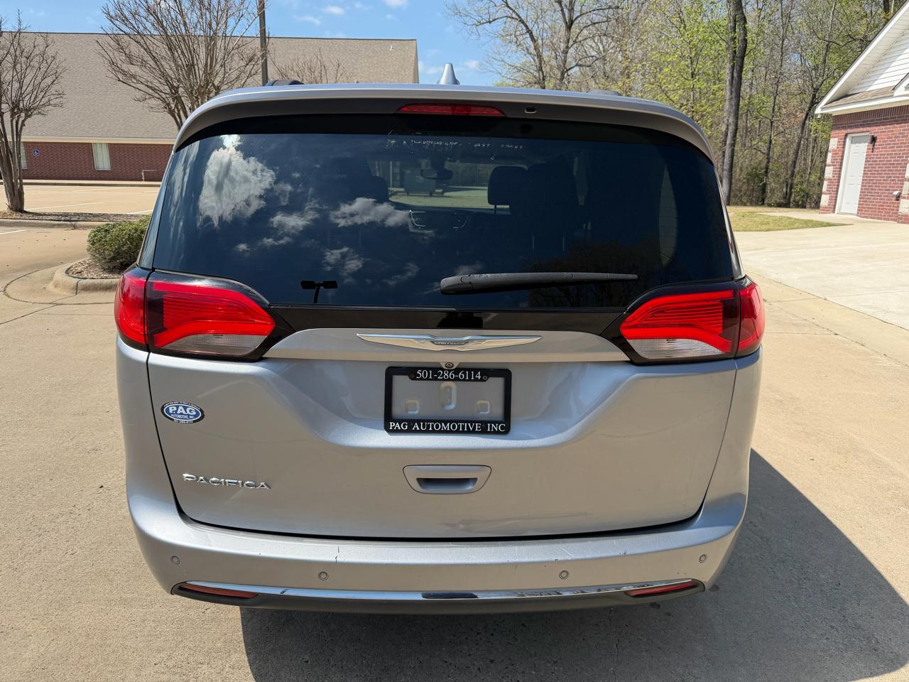 Chrysler Pacifica Touring L FWD 2017
