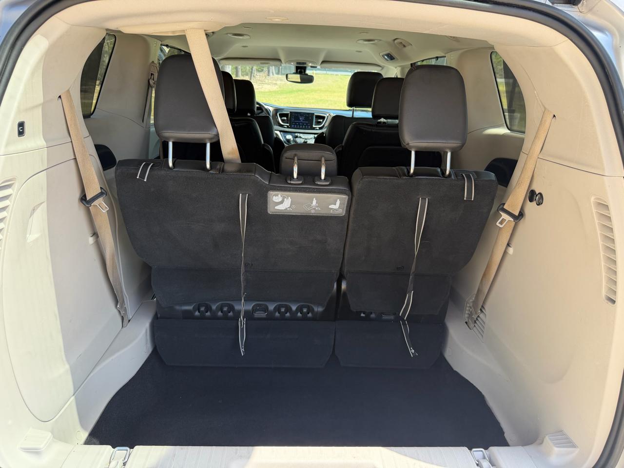 Chrysler Pacifica Touring L FWD 2017