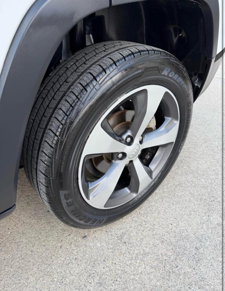 Jeep Cherokee Limited FWD 2019