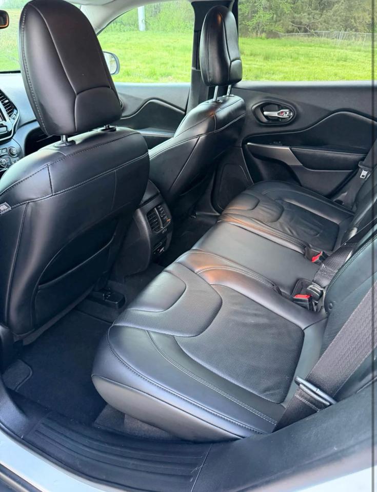 Jeep Cherokee Limited FWD 2019