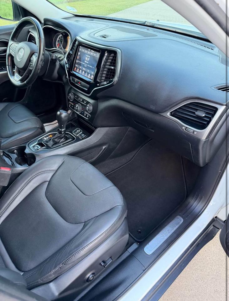 Jeep Cherokee Limited FWD 2019