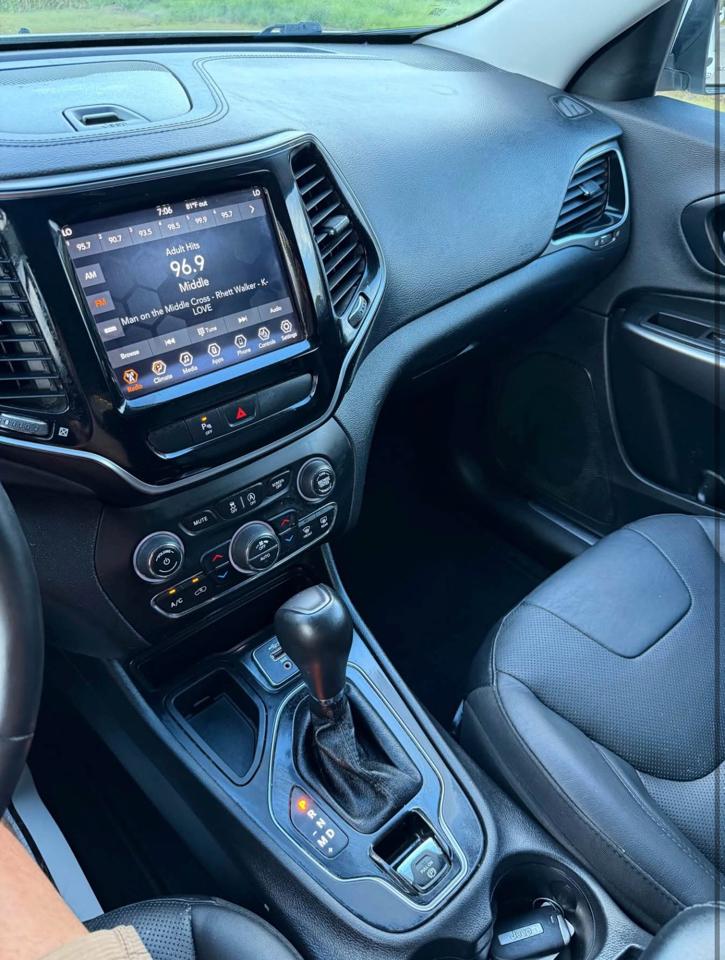 Jeep Cherokee Limited FWD 2019