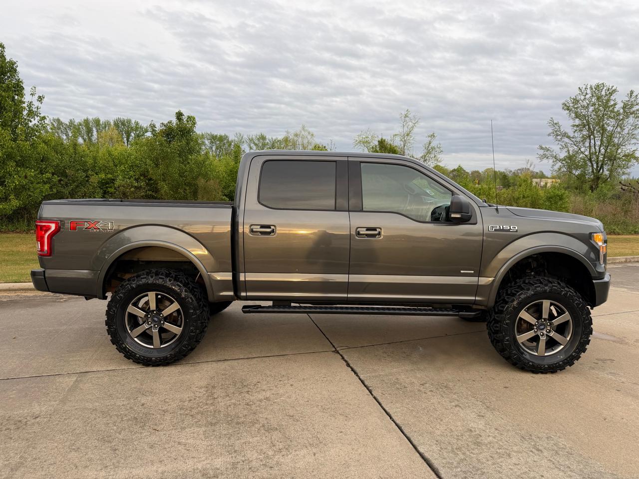Ford F-150 XLT SuperCrew 4WD 2016