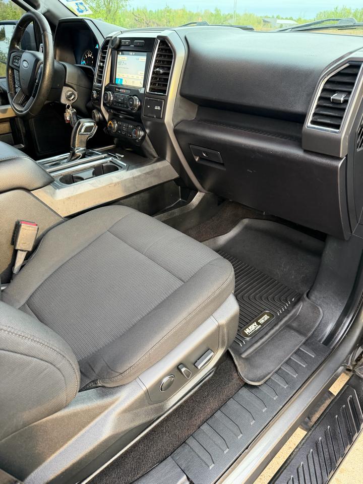 Ford F-150 XLT SuperCrew 4WD 2016