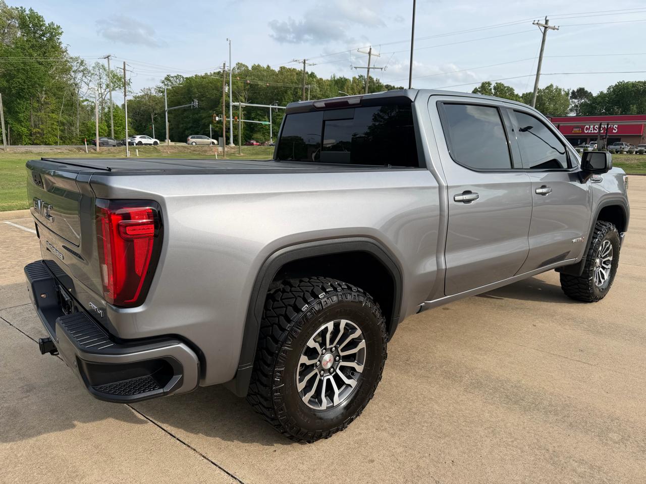 GMC Sierra 1500 AT4 Crew Cab 4WD 2020