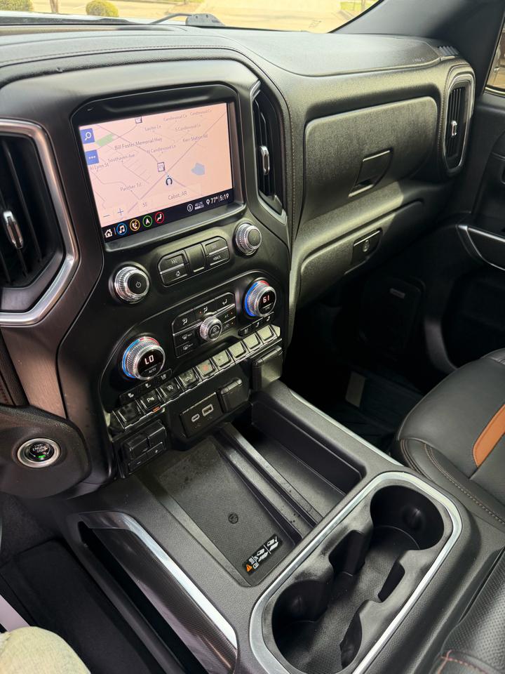 GMC Sierra 1500 AT4 Crew Cab 4WD 2020