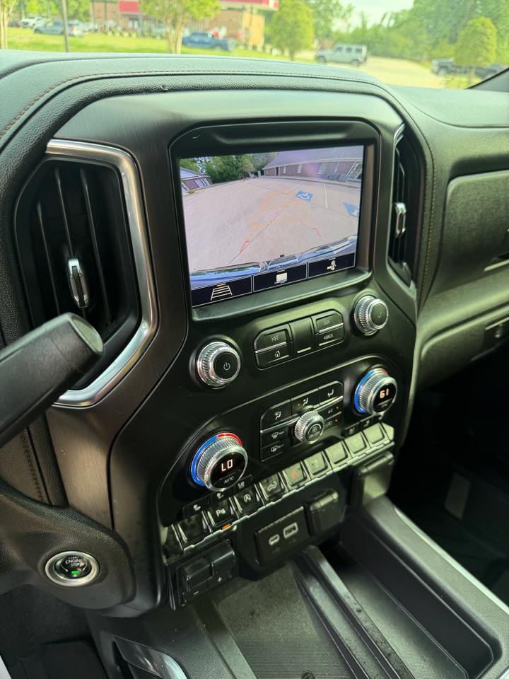 GMC Sierra 1500 AT4 Crew Cab 4WD 2020