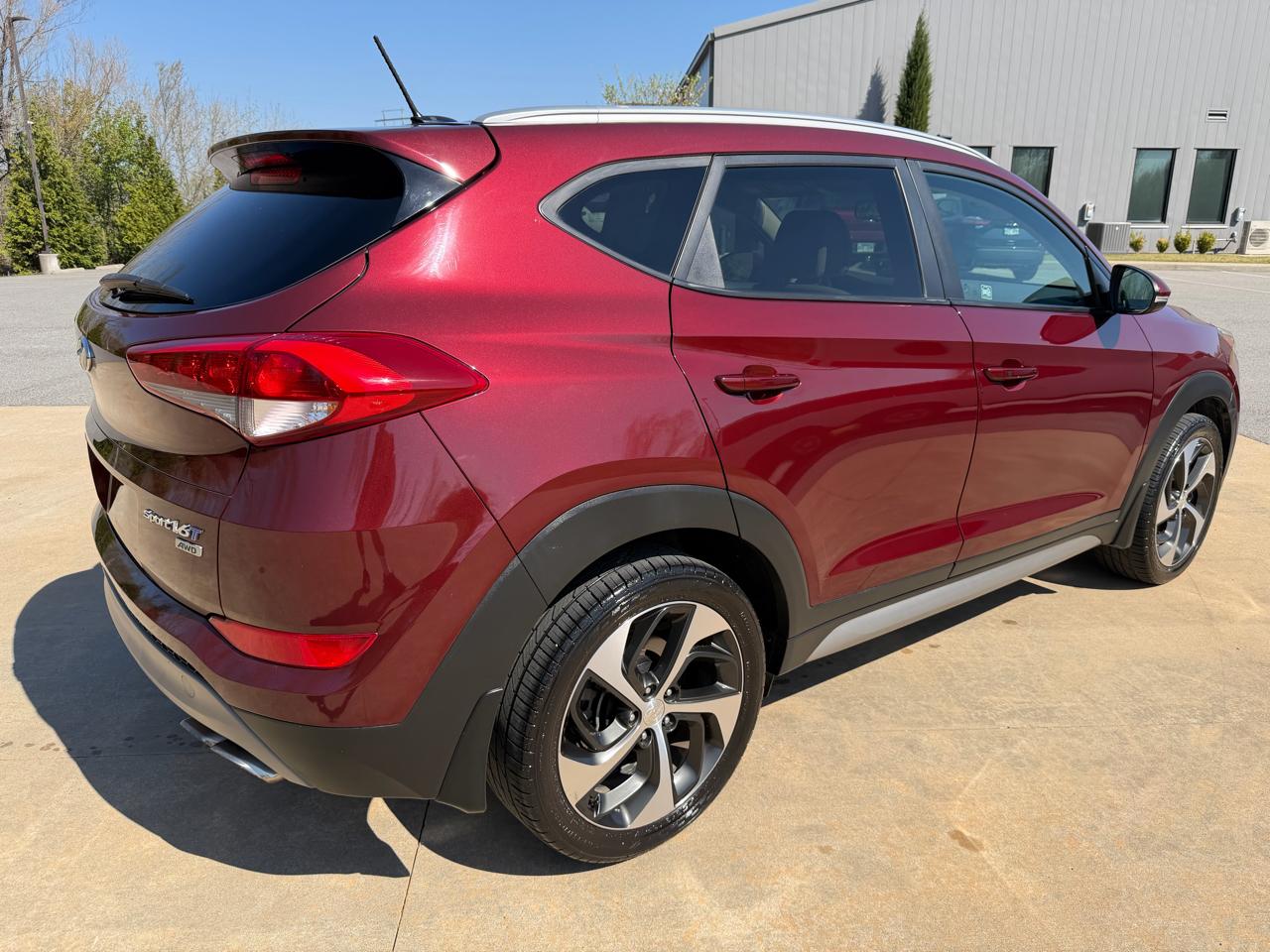 Hyundai Tucson Sport 4D SUV AWD 2017