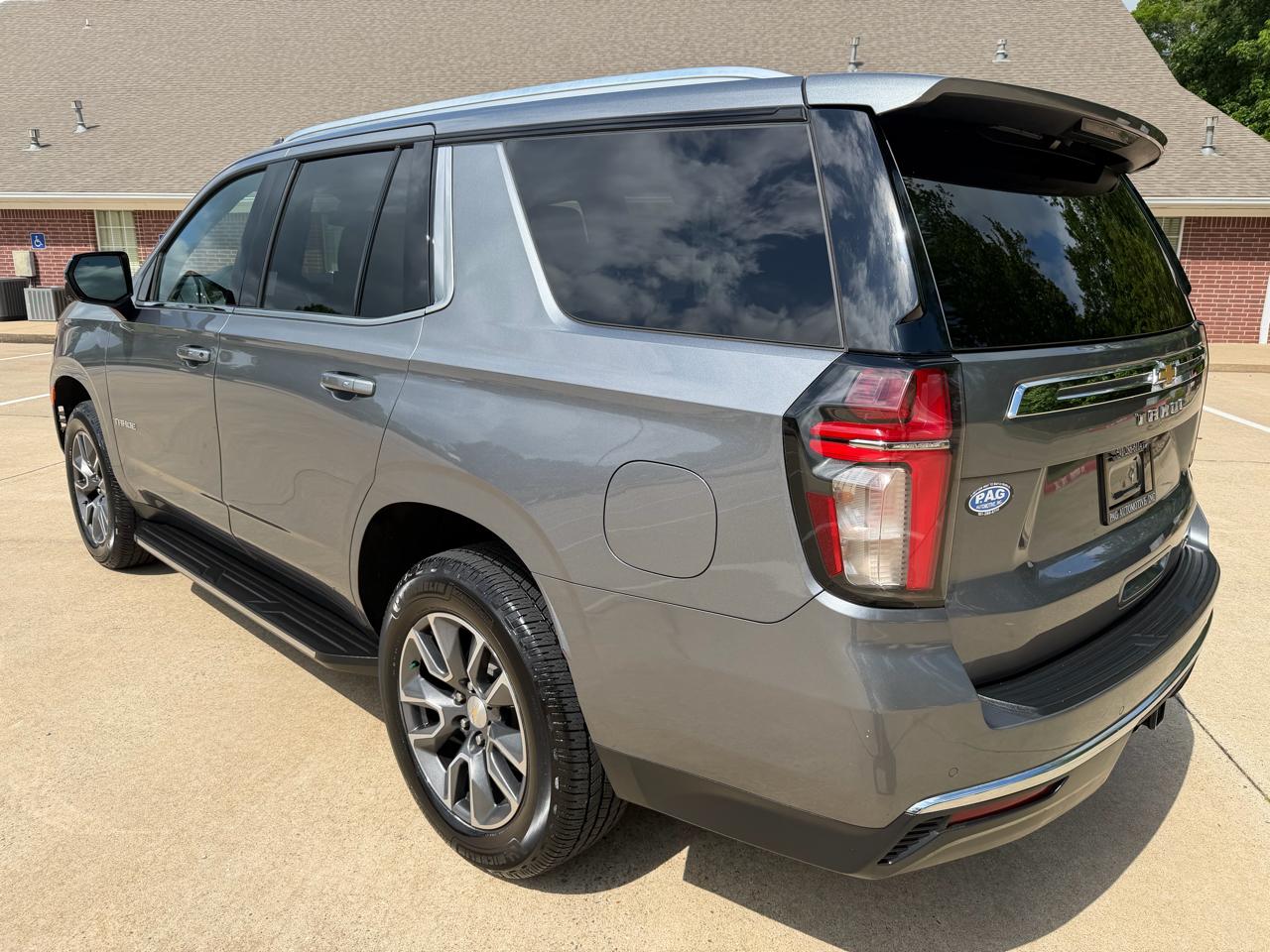 Chevrolet Tahoe 4WD 4dr LT 2021