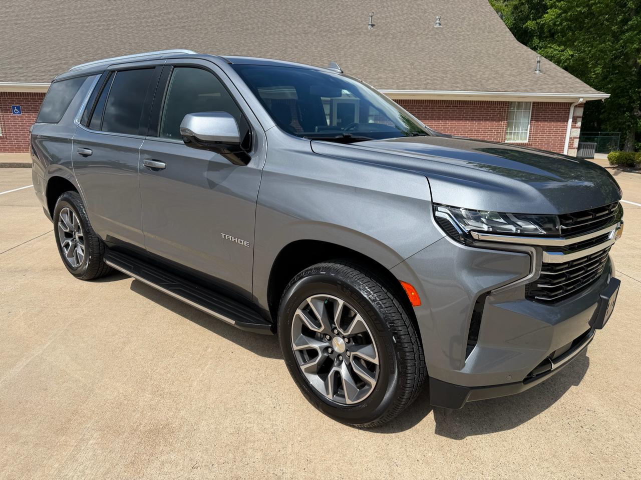 Chevrolet Tahoe 4WD 4dr LT 2021
