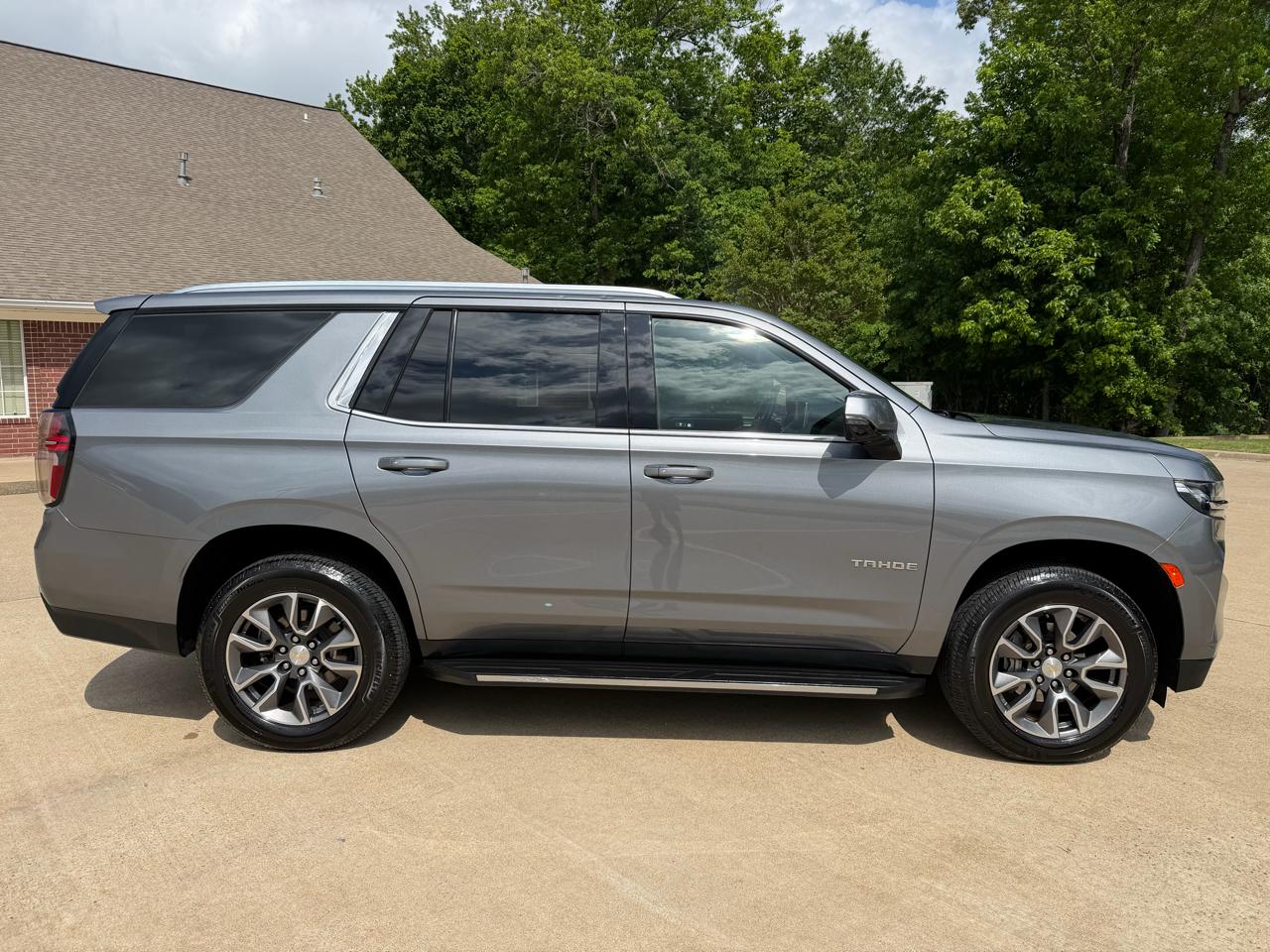 Chevrolet Tahoe 4WD 4dr LT 2021