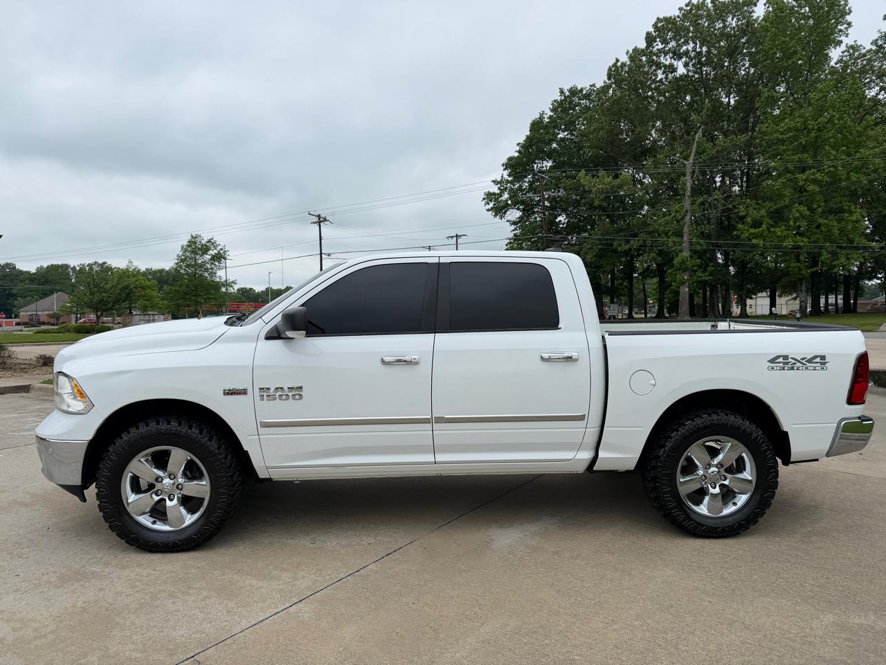 RAM 1500 Big Horn Crew Cab 4WD 2016