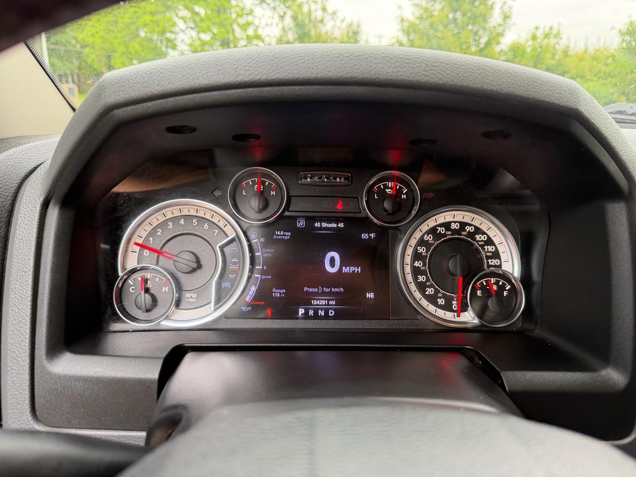 RAM 1500 Big Horn Crew Cab 4WD 2016