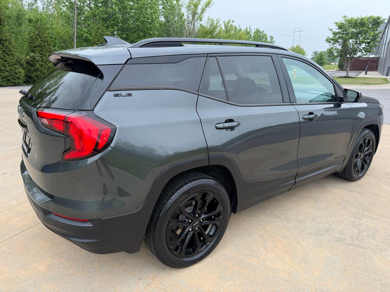 GMC Terrain SLE 4D SUV FWD 2020