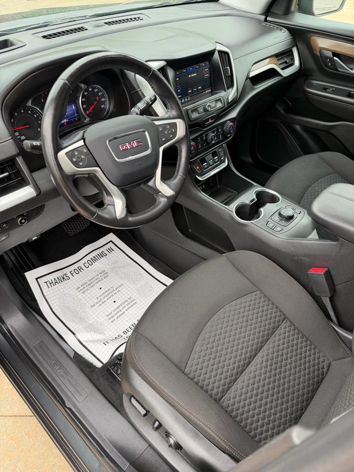 GMC Terrain SLE 4D SUV FWD 2020