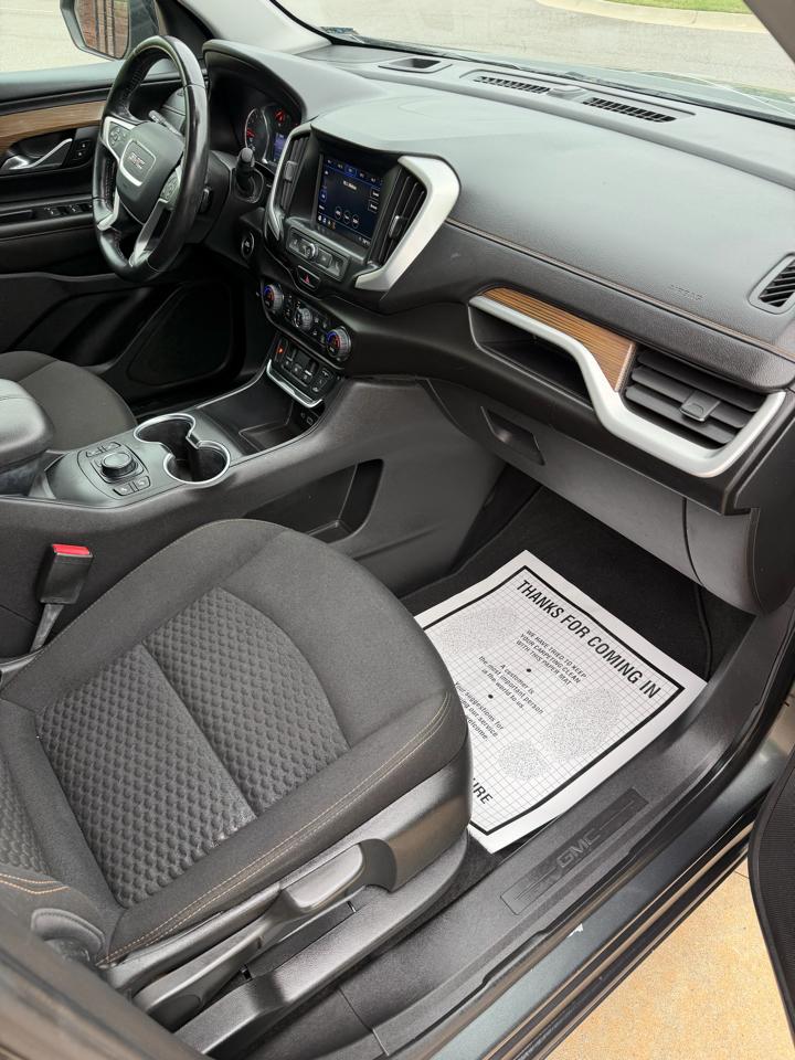 GMC Terrain SLE 4D SUV FWD 2020