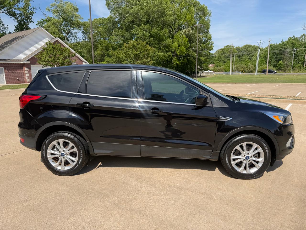 Ford Escape SE 4D SUV 4WD 2019