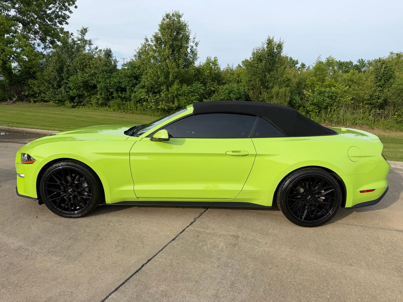 Ford Mustang 2dr Convertible Premium 2020