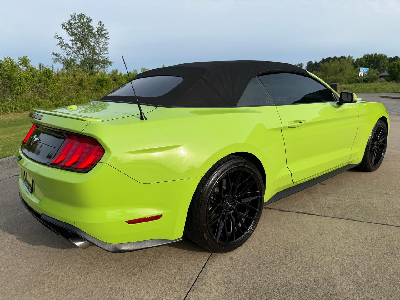 Ford Mustang 2dr Convertible Premium 2020