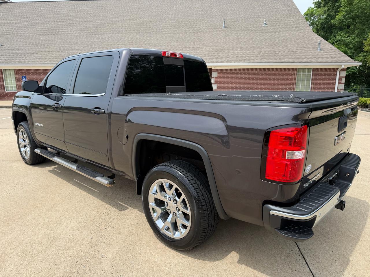 GMC Sierra 1500 SLE Crew Cab 4WD 2015