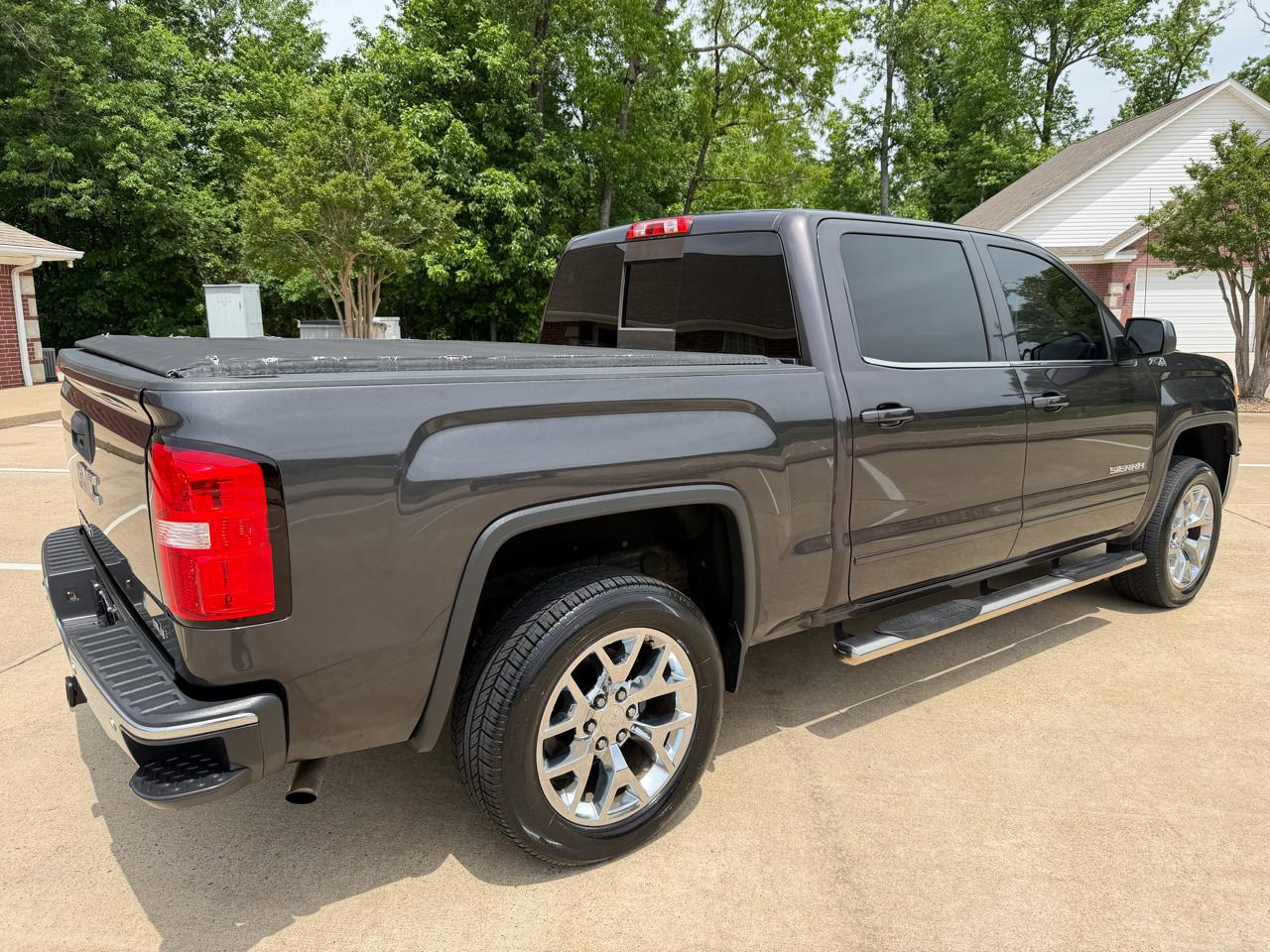 GMC Sierra 1500 SLE Crew Cab 4WD 2015