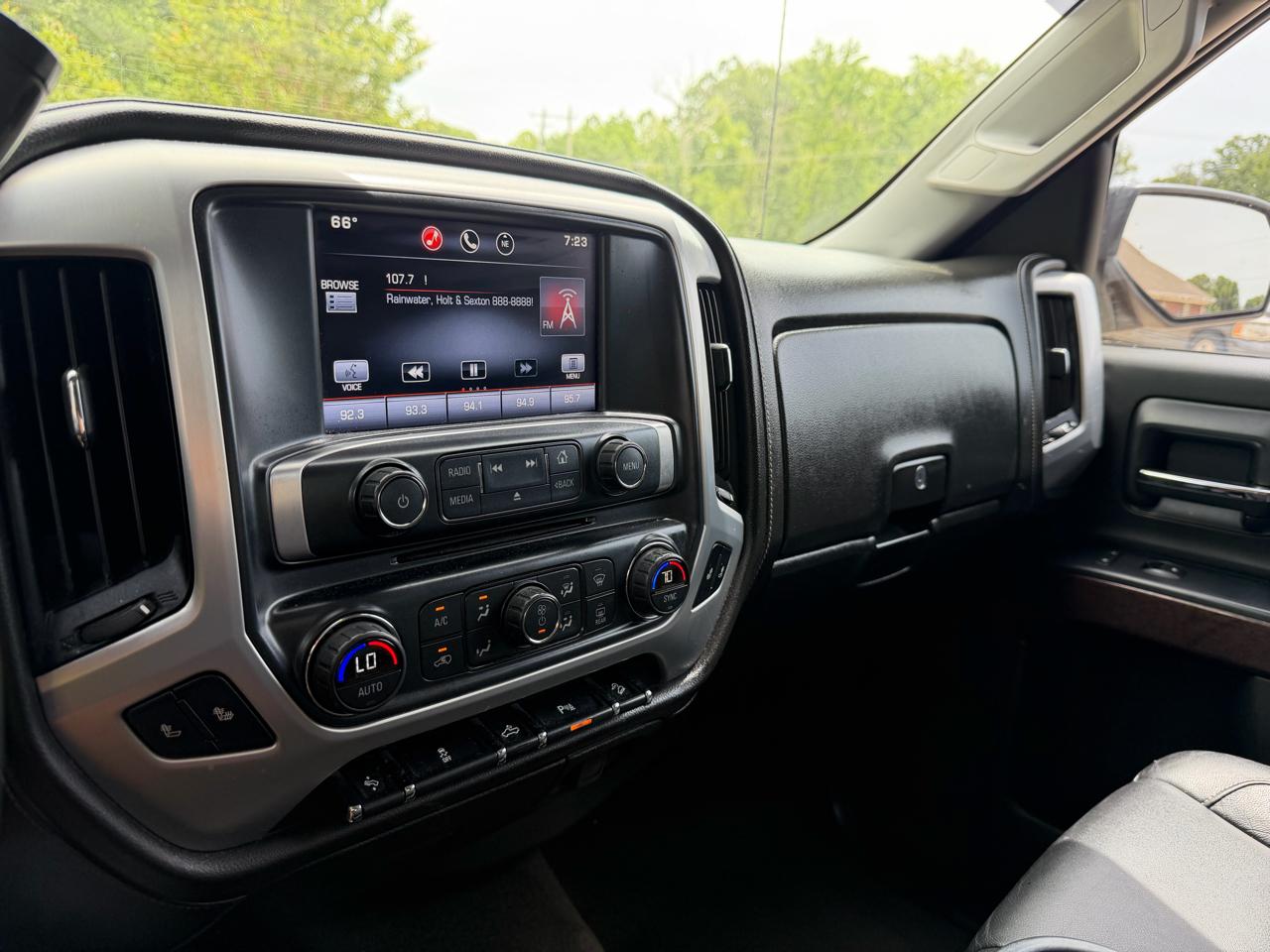 GMC Sierra 1500 SLE Crew Cab 4WD 2015