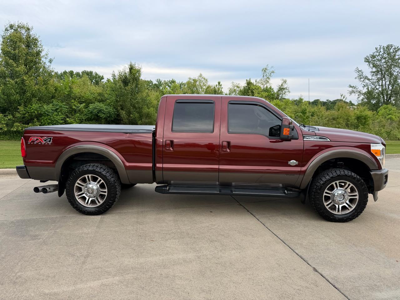 Ford F250SD King Ranch Crew Cab 4WD 2015
