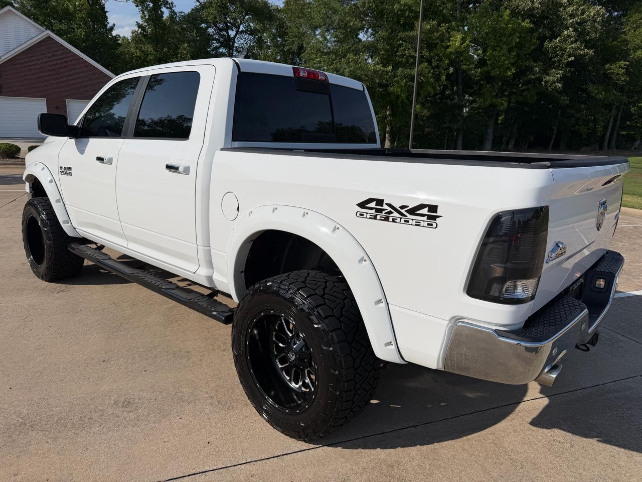 RAM 1500 Big Horn Crew Cab 4WD 2016