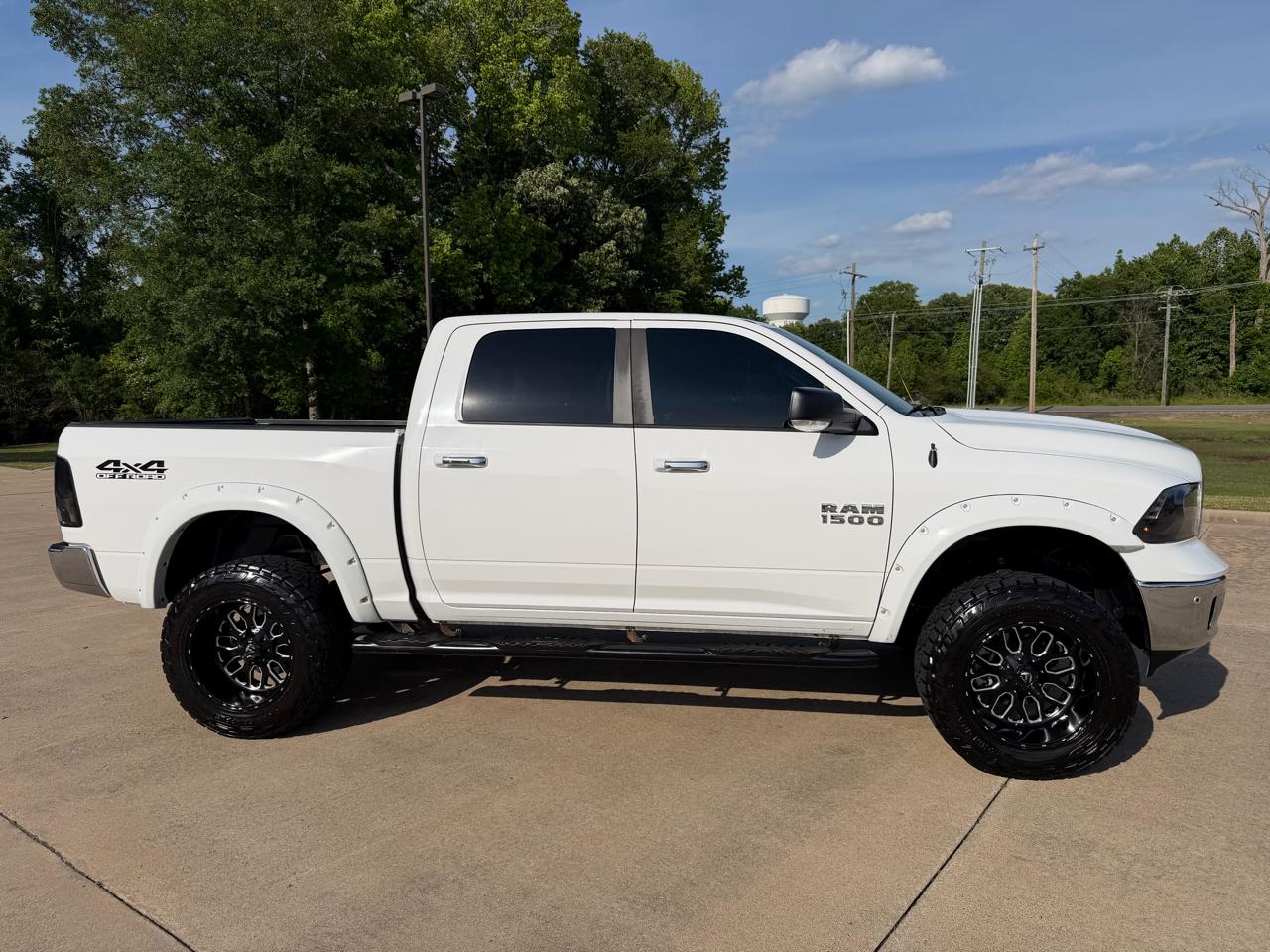 RAM 1500 Big Horn Crew Cab 4WD 2016