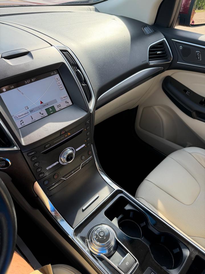 Ford Edge 4dr Titanium FWD 2019