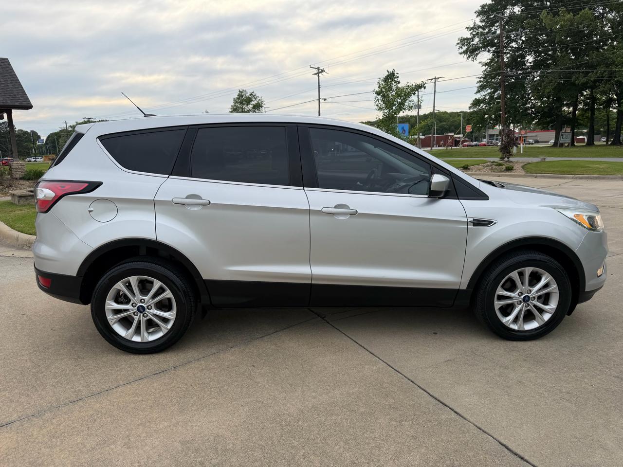 Ford Escape SE 4D SUV FWD 2017