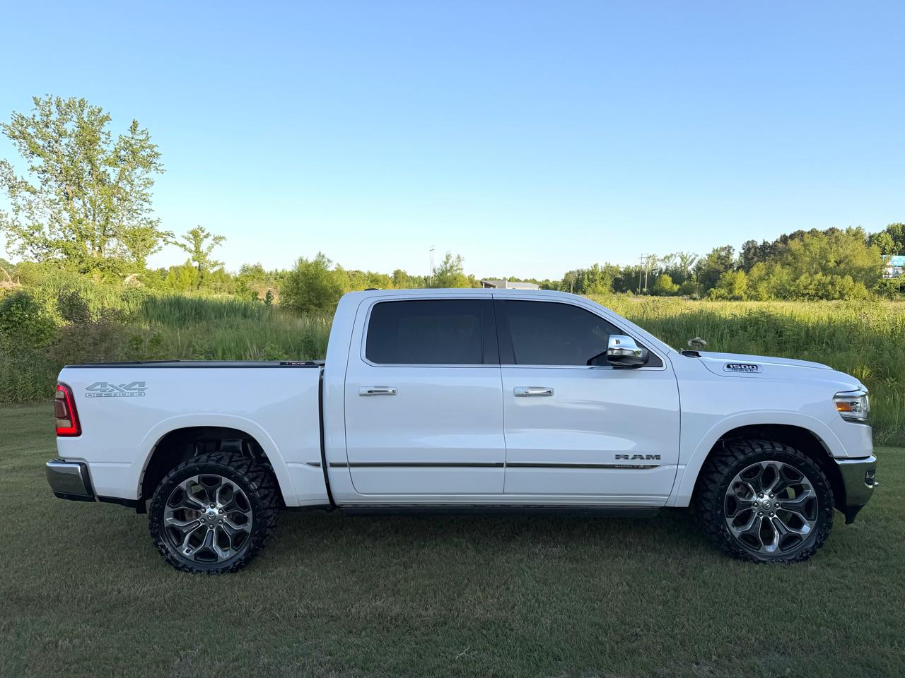 RAM 1500 Limited Crew Cab SWB 4WD 2019