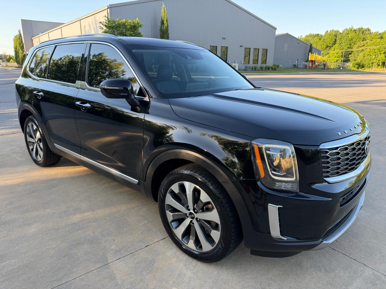 Kia Telluride S 4D SUV FWD 2020