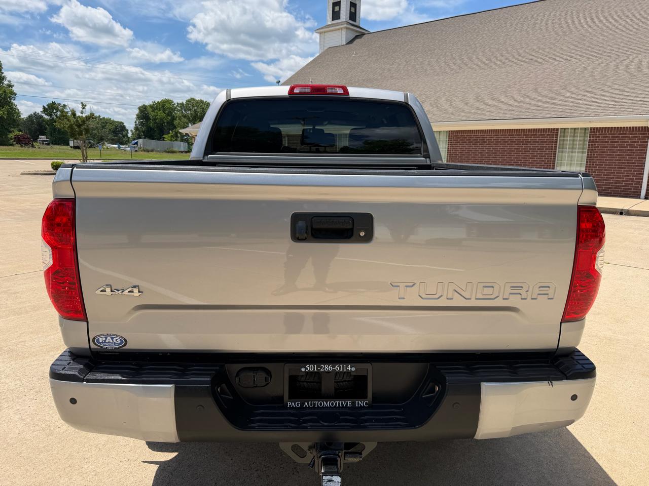 Toyota Tundra Limited CrewMax 4WD 2017