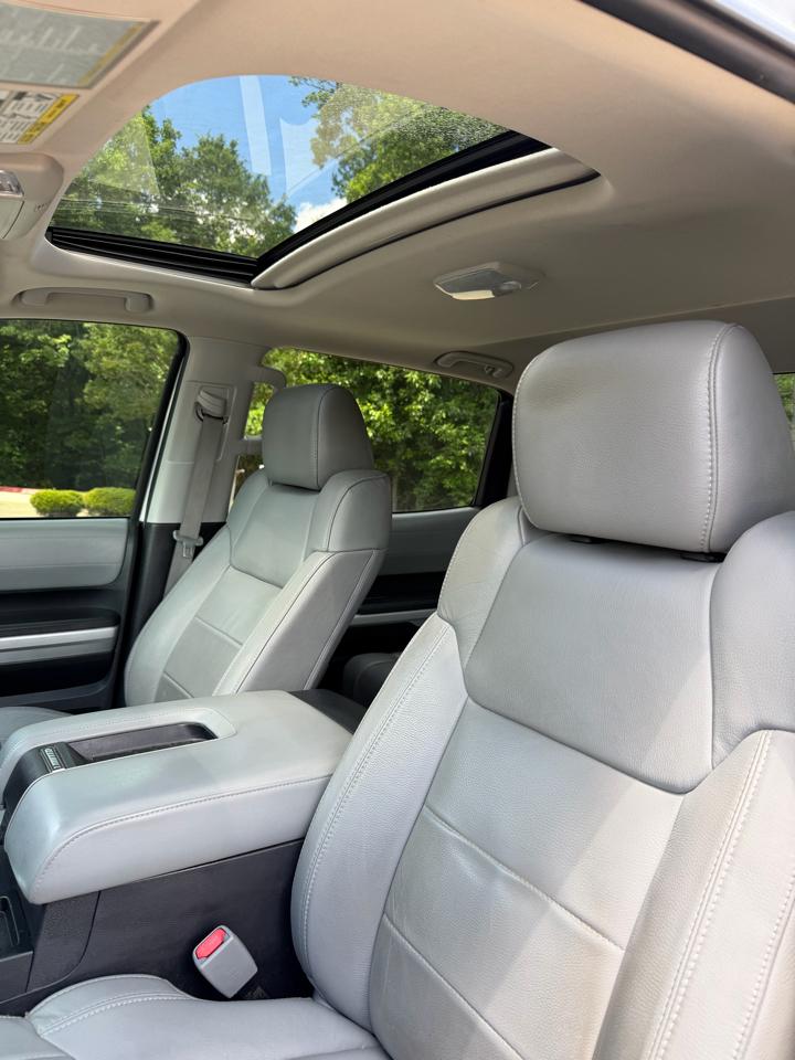Toyota Tundra Limited CrewMax 4WD 2017